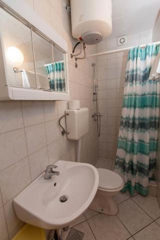 Apartments Bujan 茨里克韦尼察 外观 照片